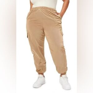 Good American Womens Essential Nylon Cargo Pants PUTTY001 Size 5/Xl